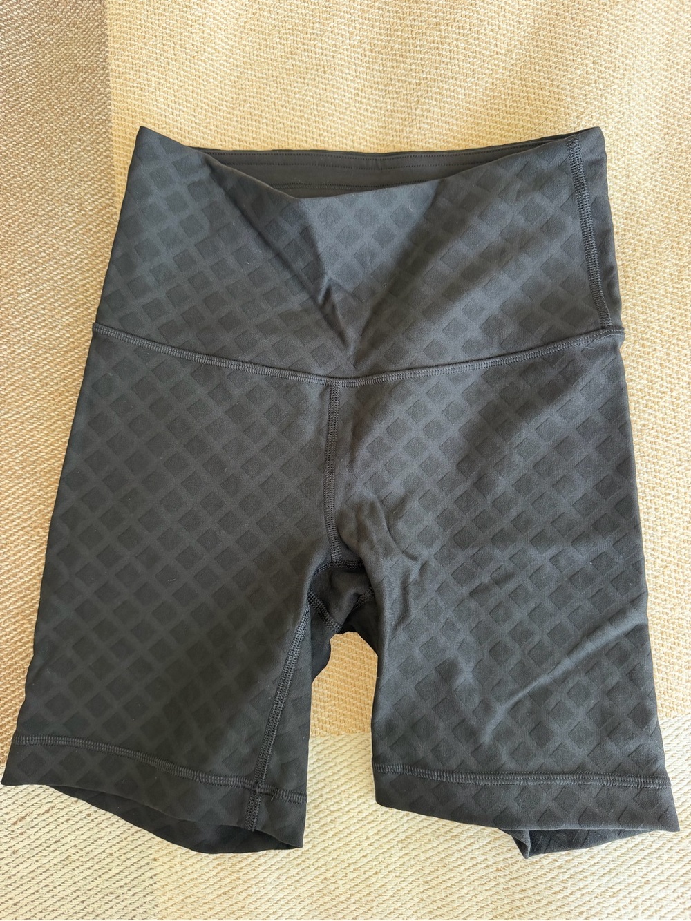 Lululemon 3D Jacquared Diamond Train High-Rise Short 6”